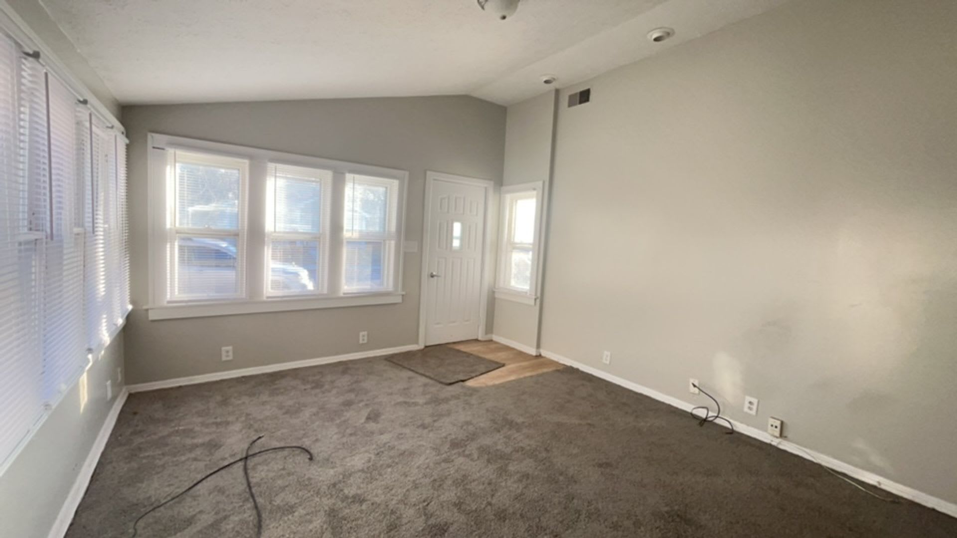 1506 W 10th St – photo 4