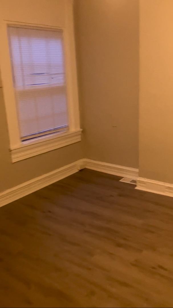 Spacious 3-Bedroom Home in a Prime Baltimore Location – Only $1,500/Month! – photo 4