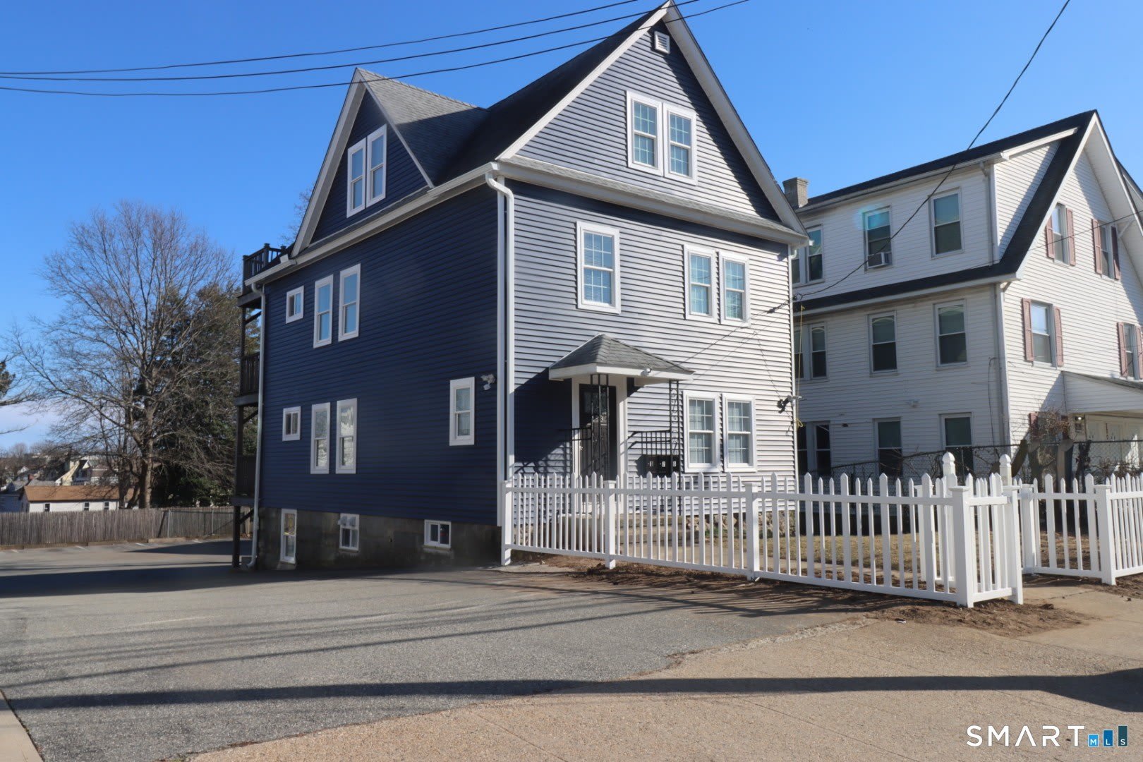 198 Montauk Avenue – photo 1
