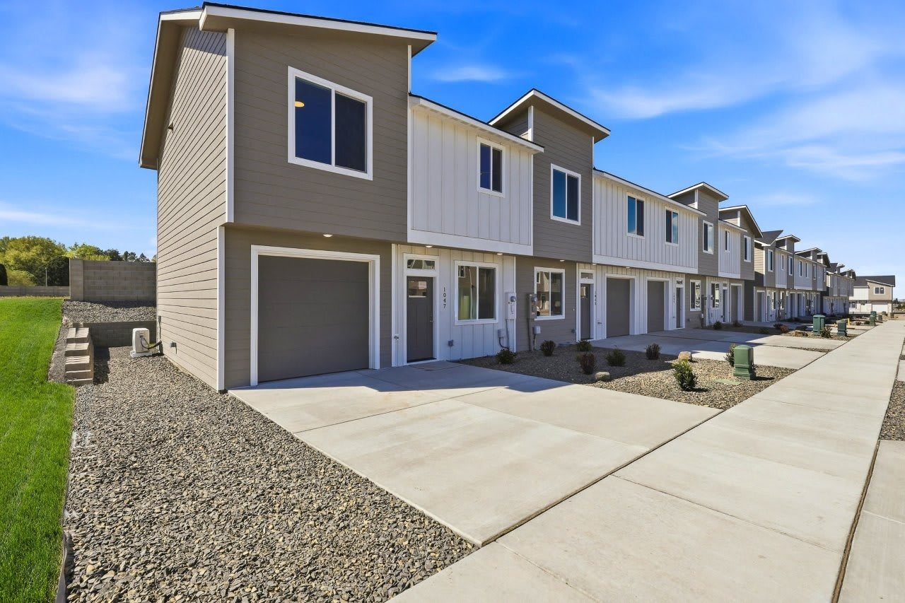 The Ridge Townhomes – photo 2