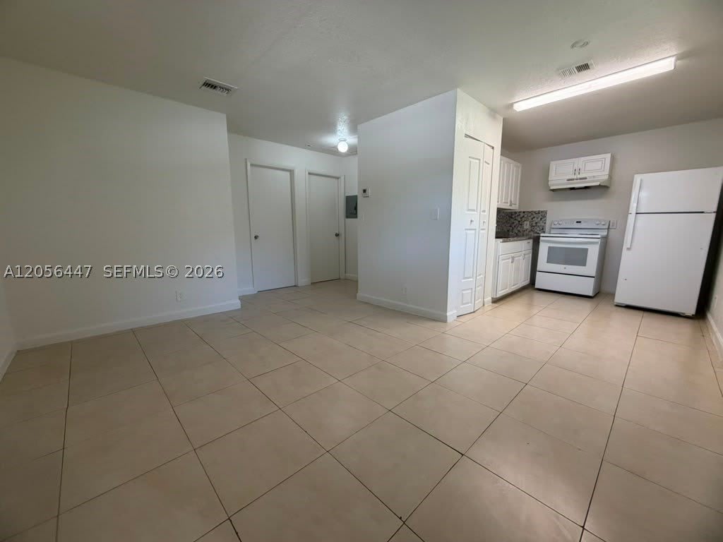 919 NW 2nd Ave – photo 5