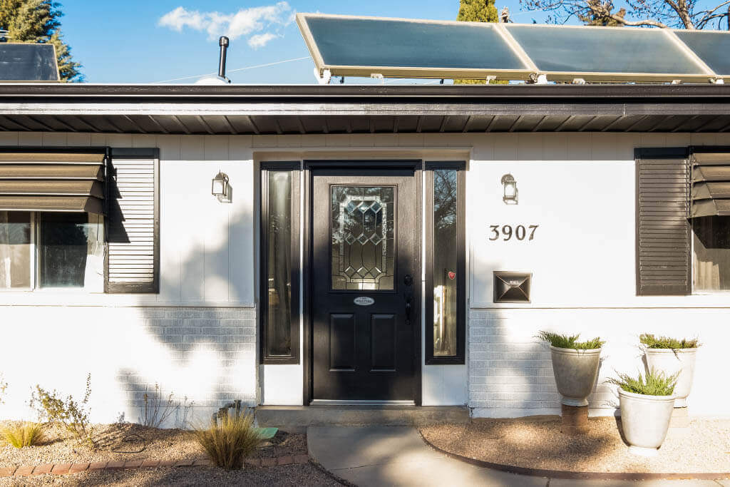 3907 Solano Place Northeast – photo 2