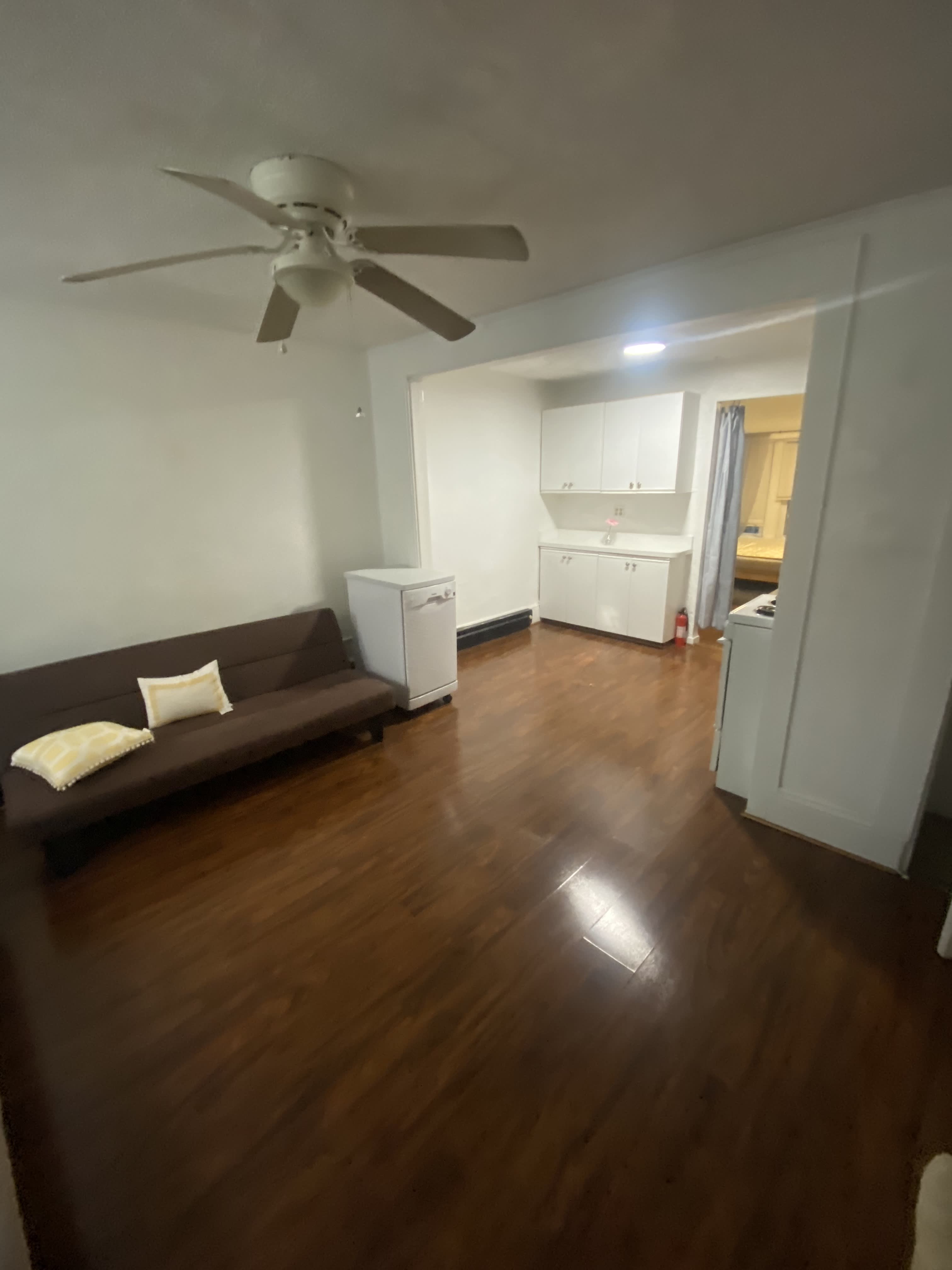 34 Cunard St – photo 4