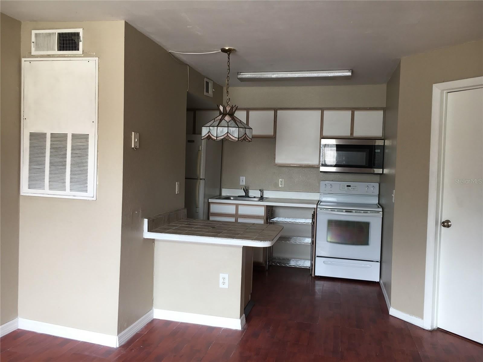 2200 KEY W Court – photo 4