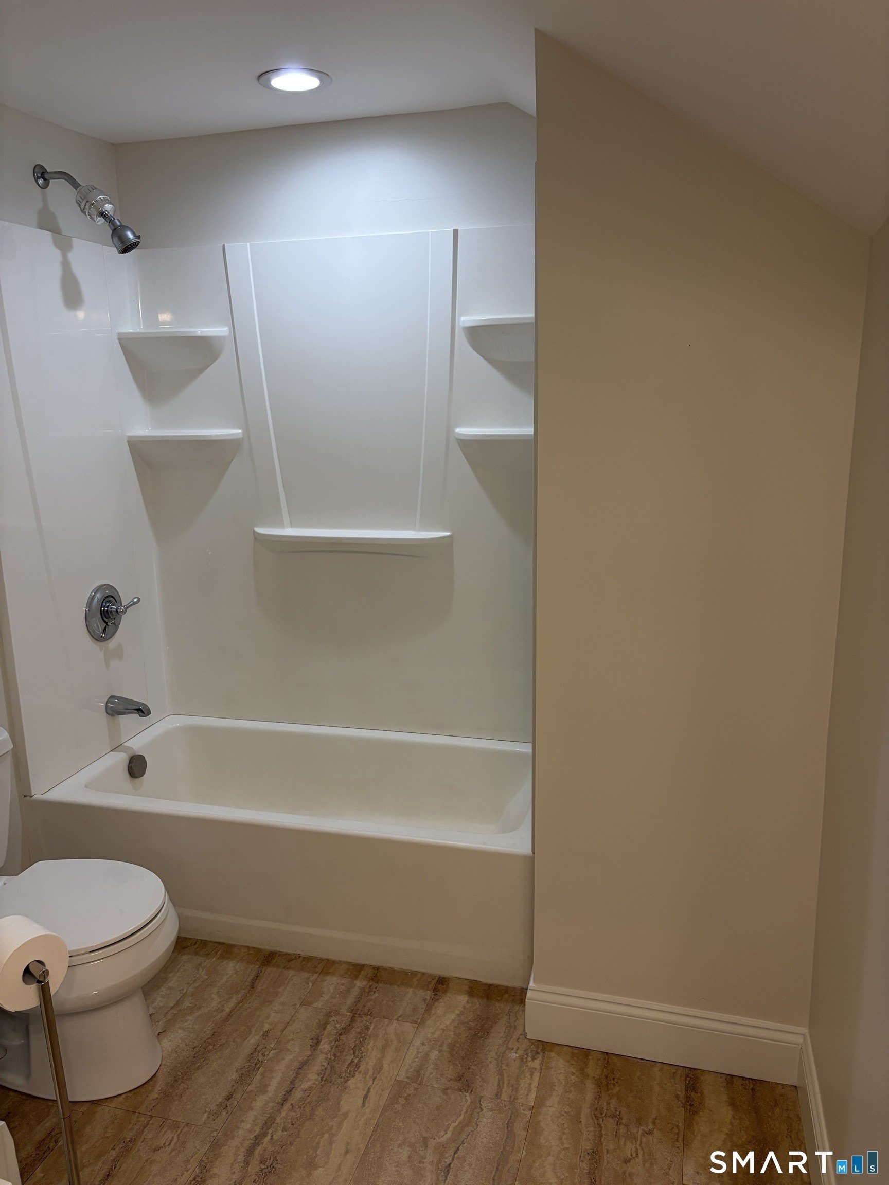 37-39 Hillside Avenue – photo 3