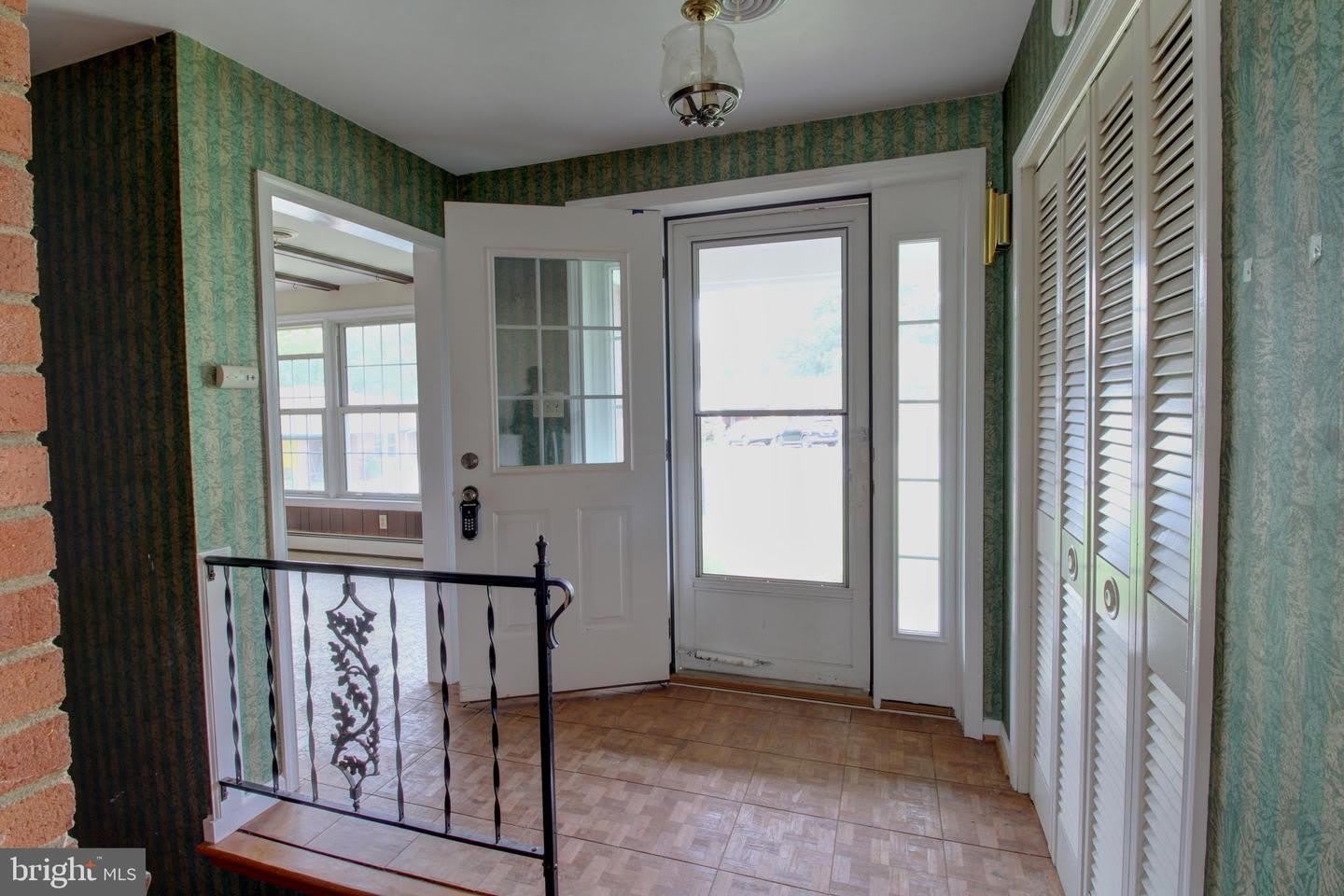 113 THORNTON CT – photo 4
