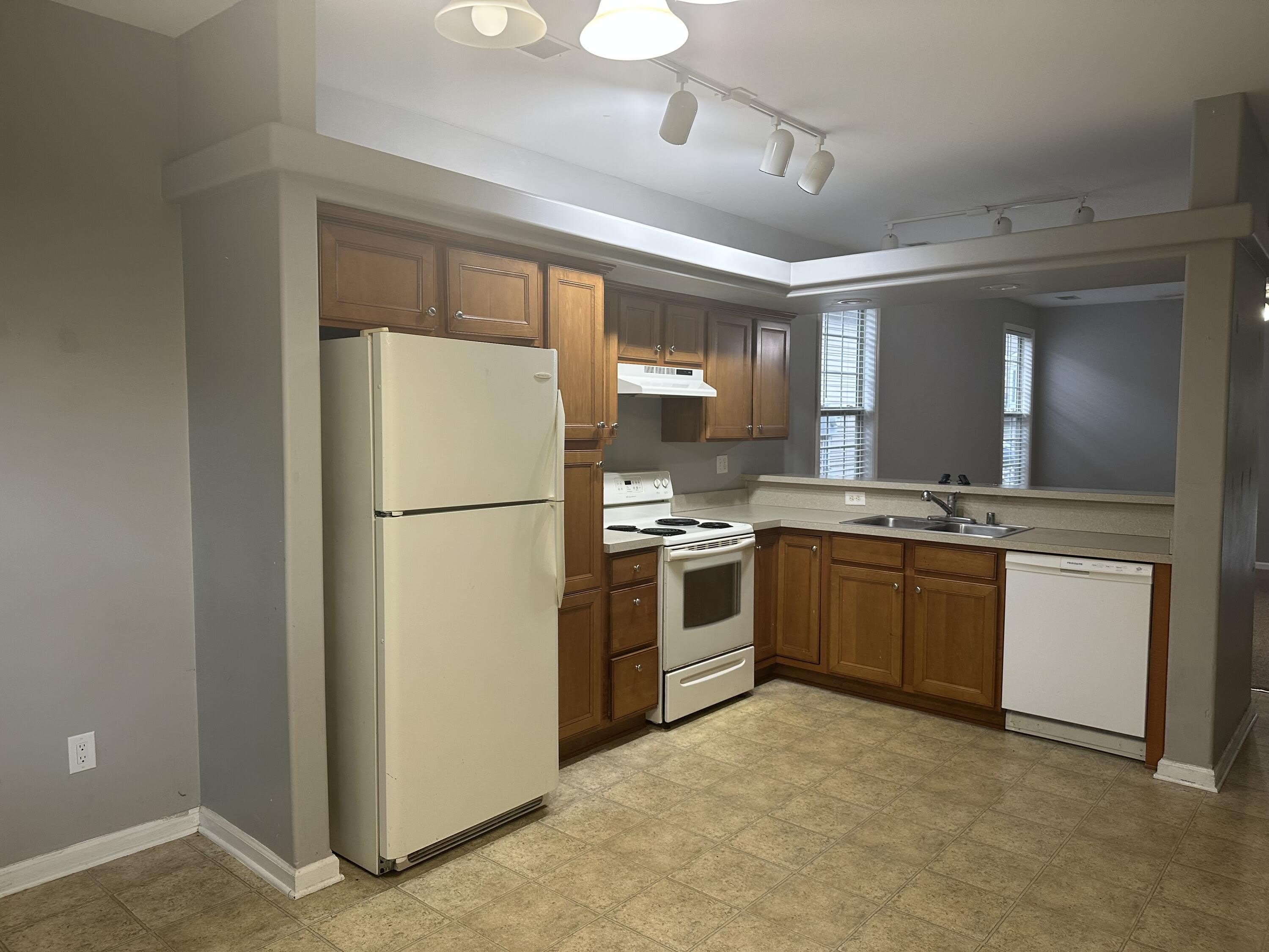3845 Pinecrest Way – photo 2
