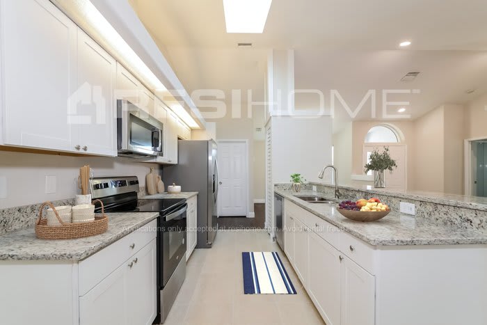 6405 64th Drive East – photo 2