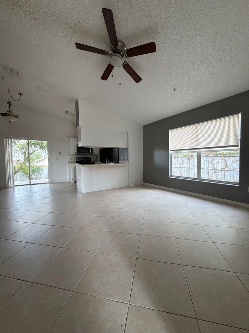 13855 Glasser Ave – photo 2