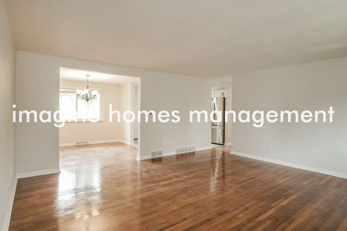 10503 Roseway Boulevard – photo 4