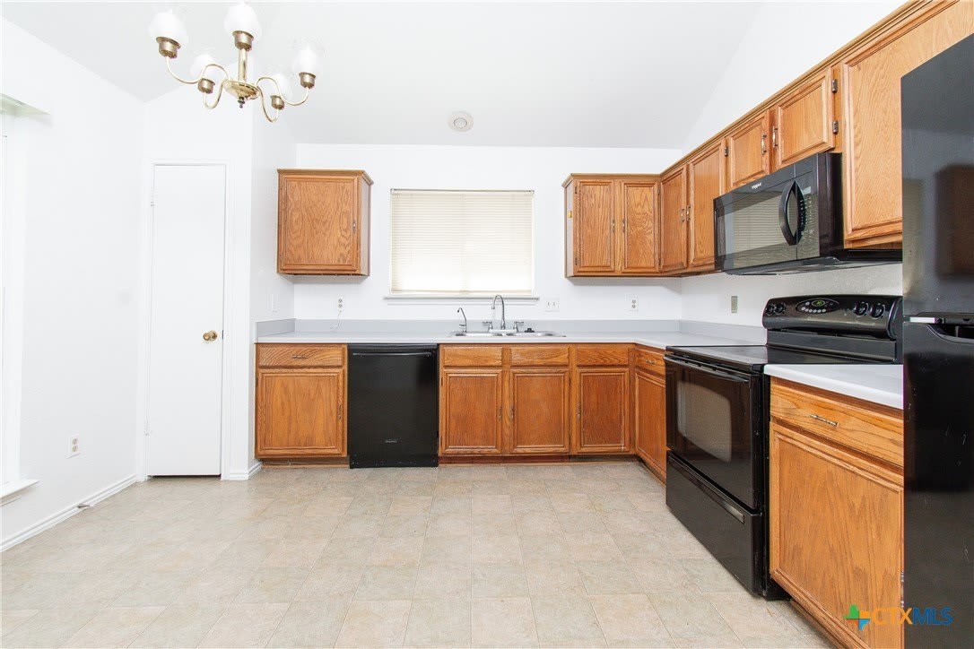 2406 Cactus Drive – photo 5