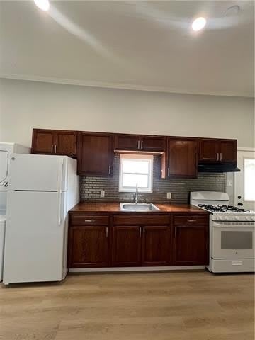 240 NURSERY Avenue – photo 4