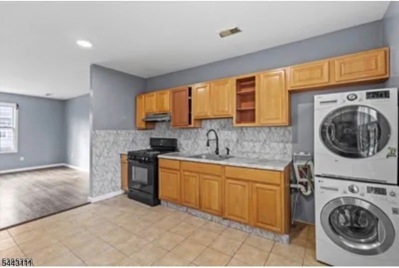 132 E Main St – photo 1