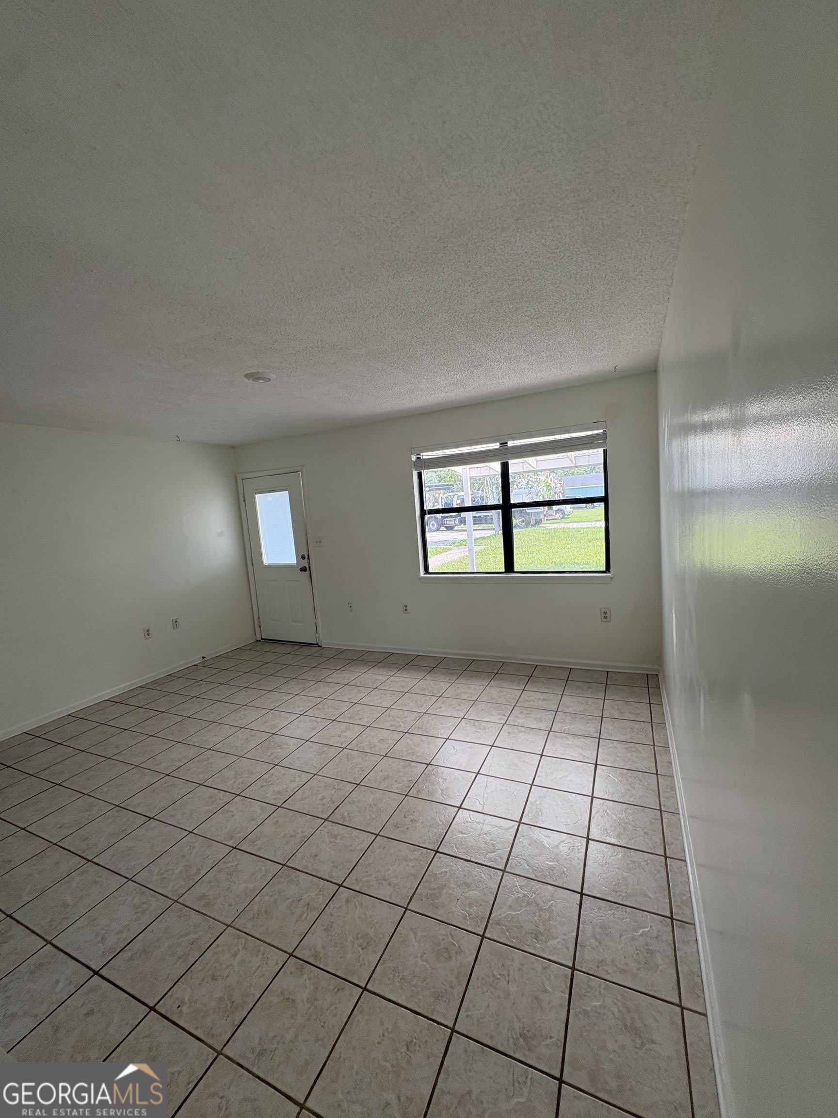 502 Chateau Circle – photo 3
