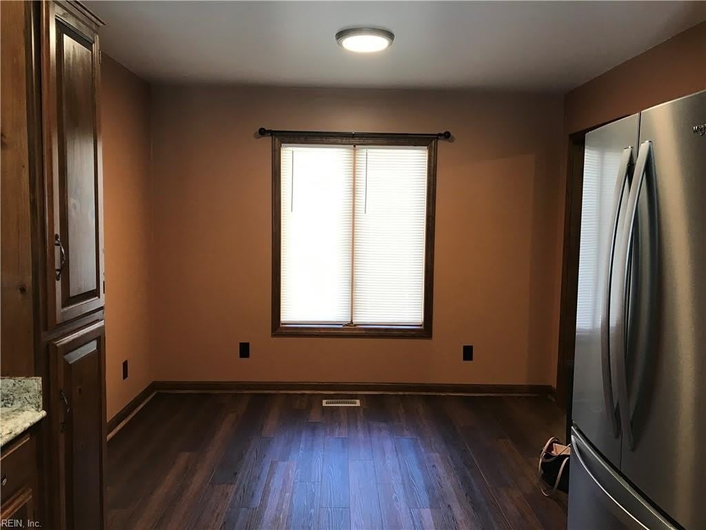31 Valmoore Drive – photo 5