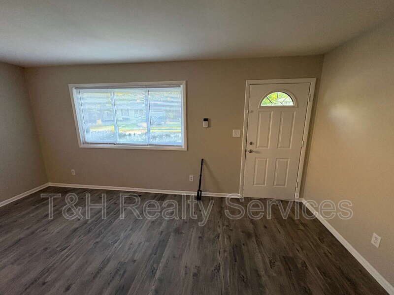 8138 East 34th Street – photo 4
