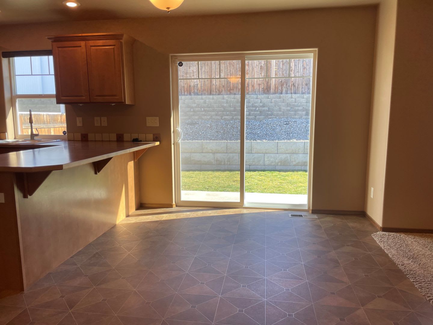 Beautiful Home available Now – photo 3