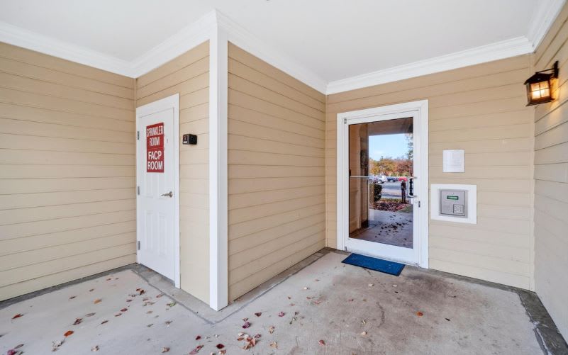 412 Waterford Lake Dr – photo 2