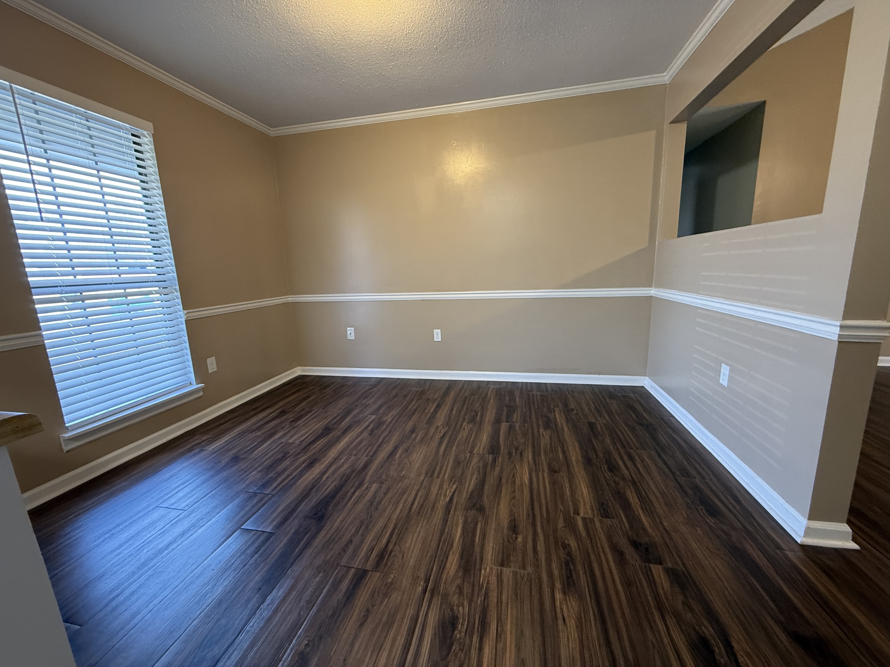 4082 Spencer Street – photo 4