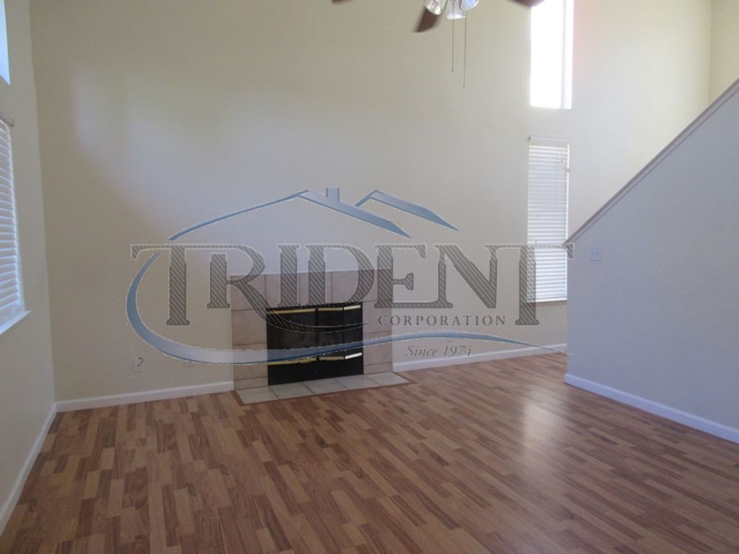 3 bedroom, 2 ½ bath Townhouse – photo 4