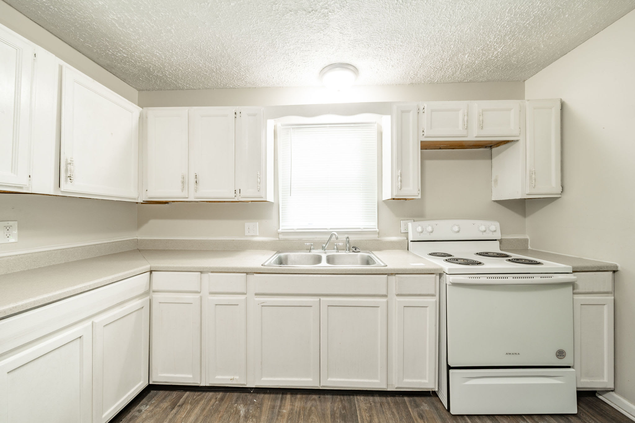 2250 North Goodlet Avenue – photo 4