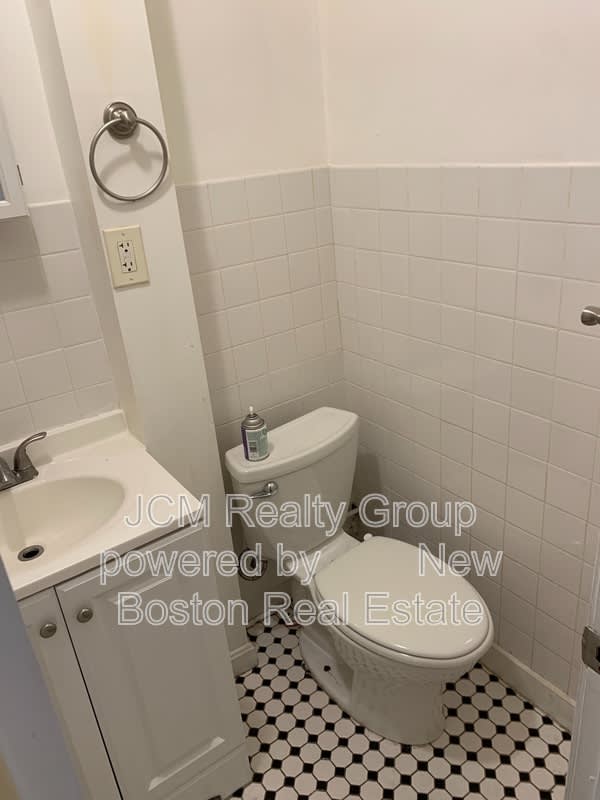 746 Broadway – photo 5