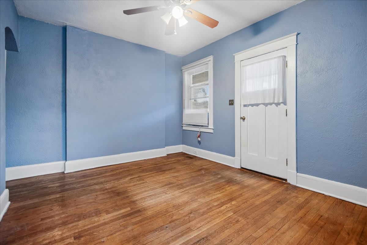4007 Biddison Lane – photo 4
