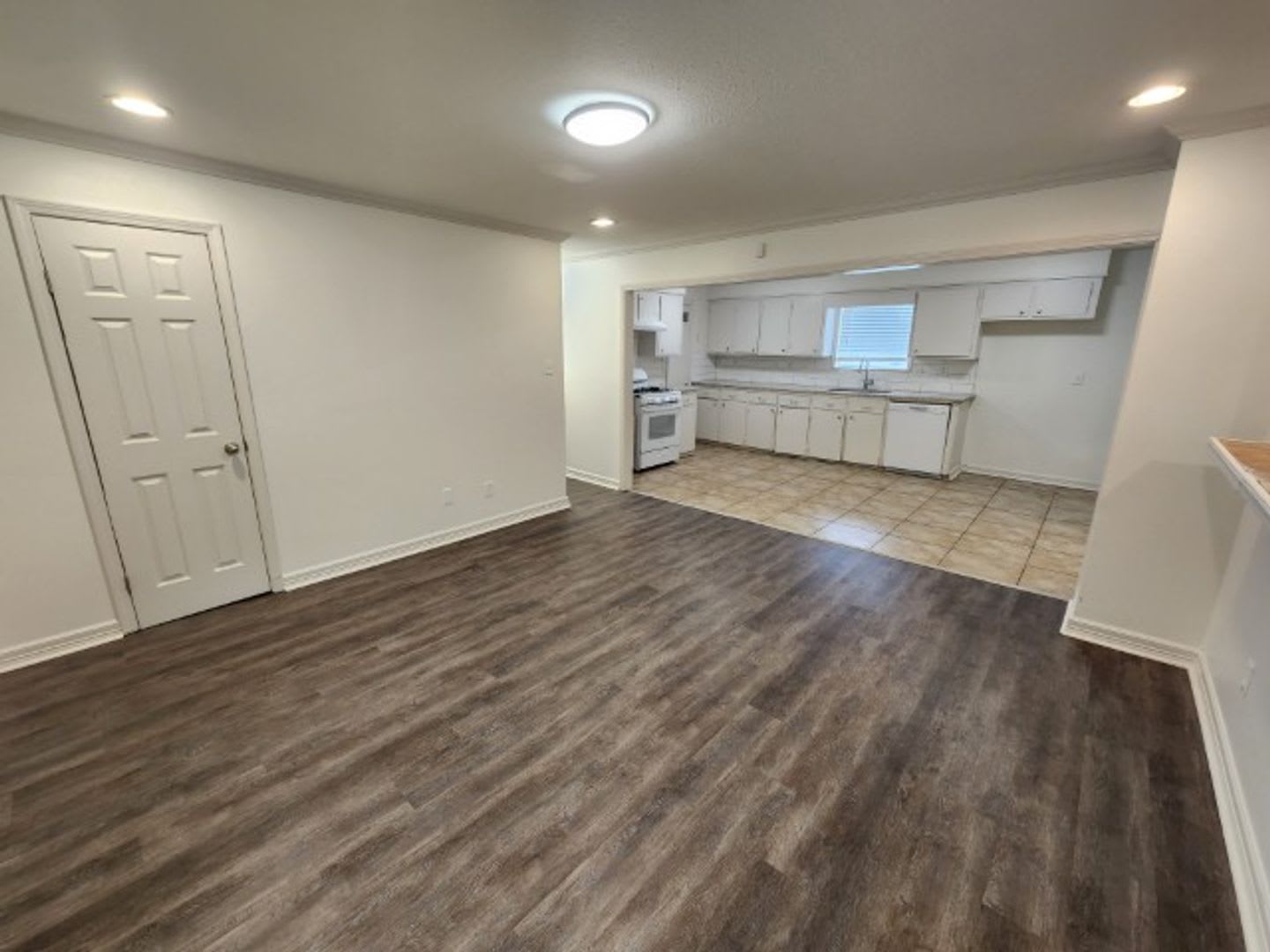 Welcome Home To 3112 Potter Updated For Rent Move In Special 0 Deposit Option Please Read The Full Description – photo 3