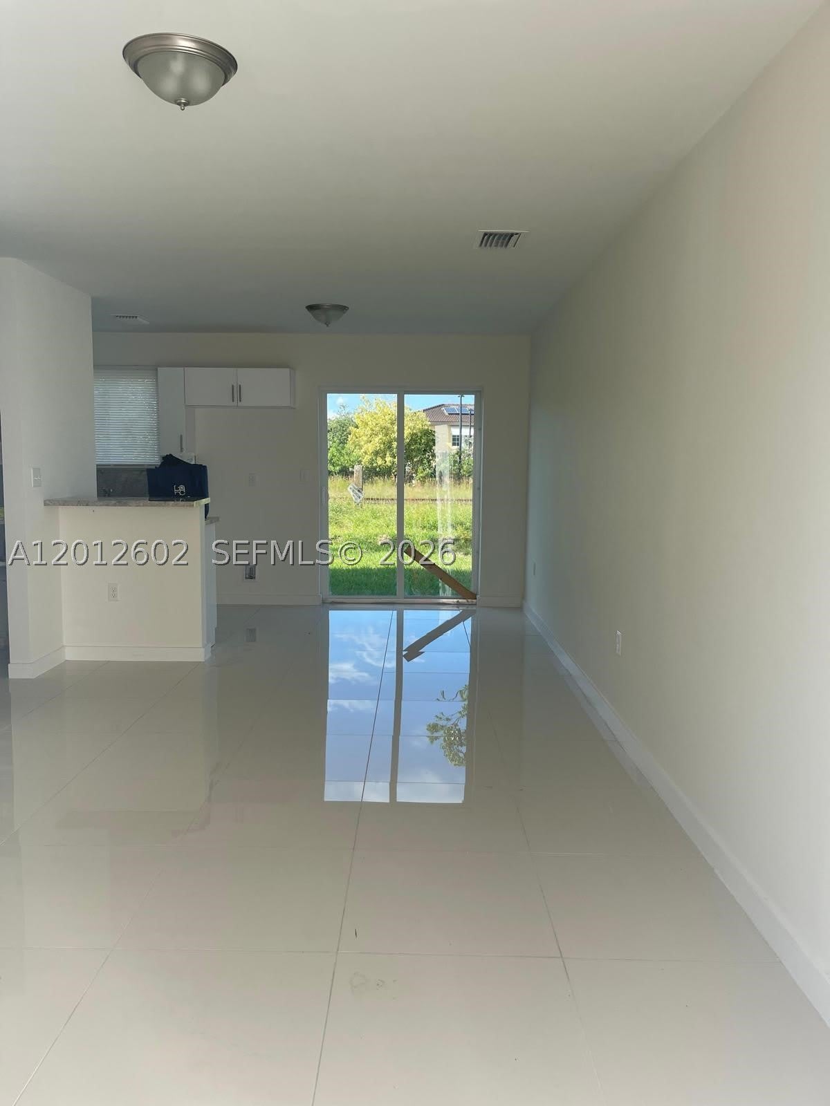 2121 Nw 72Nd St – photo 2