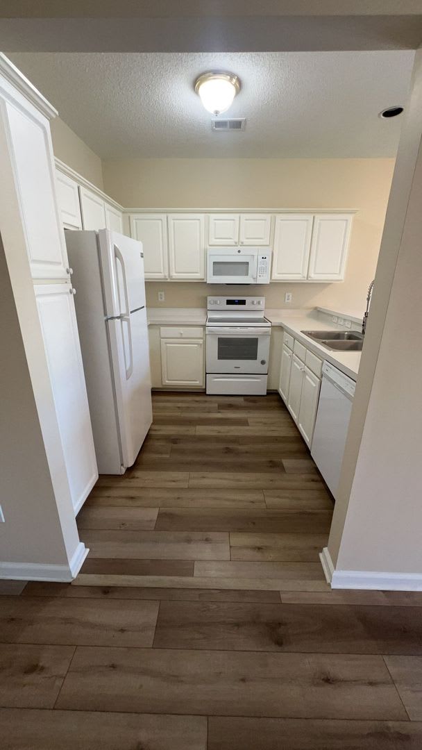 6308 Sweetwater Blvd – photo 4
