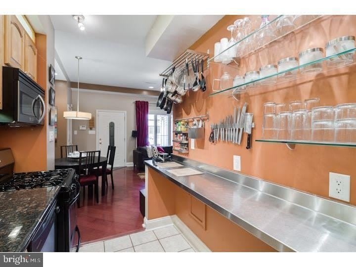 213 CHRISTIAN STREET – photo 4