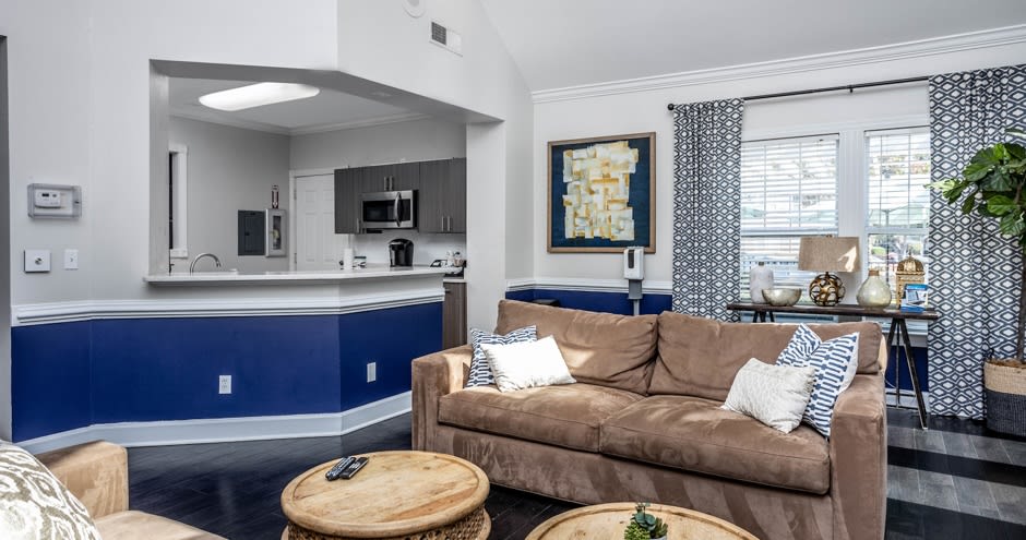 High House at Cary Apartments – photo 4