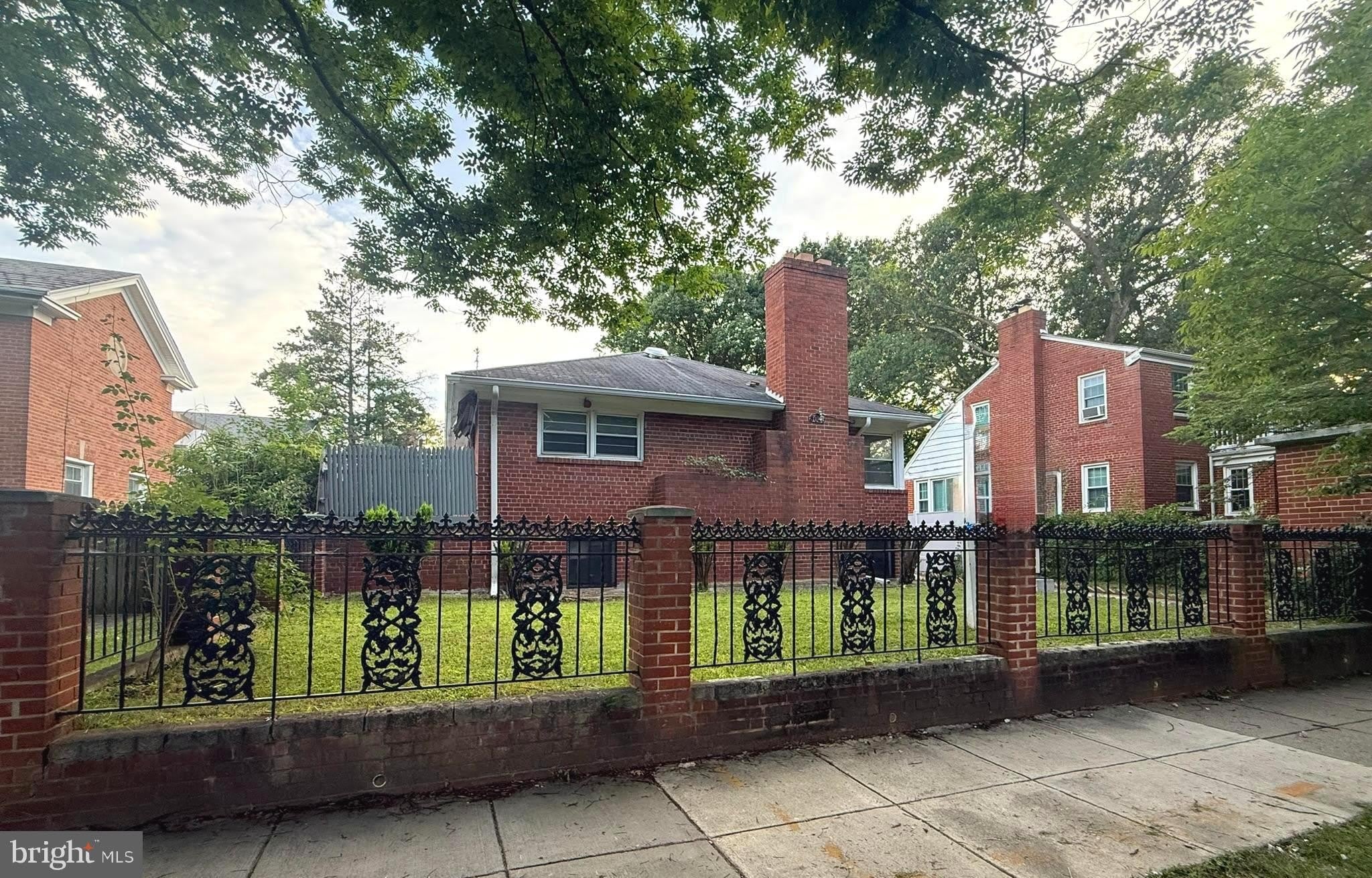 8020 EASTERN Avenue NW – photo 2