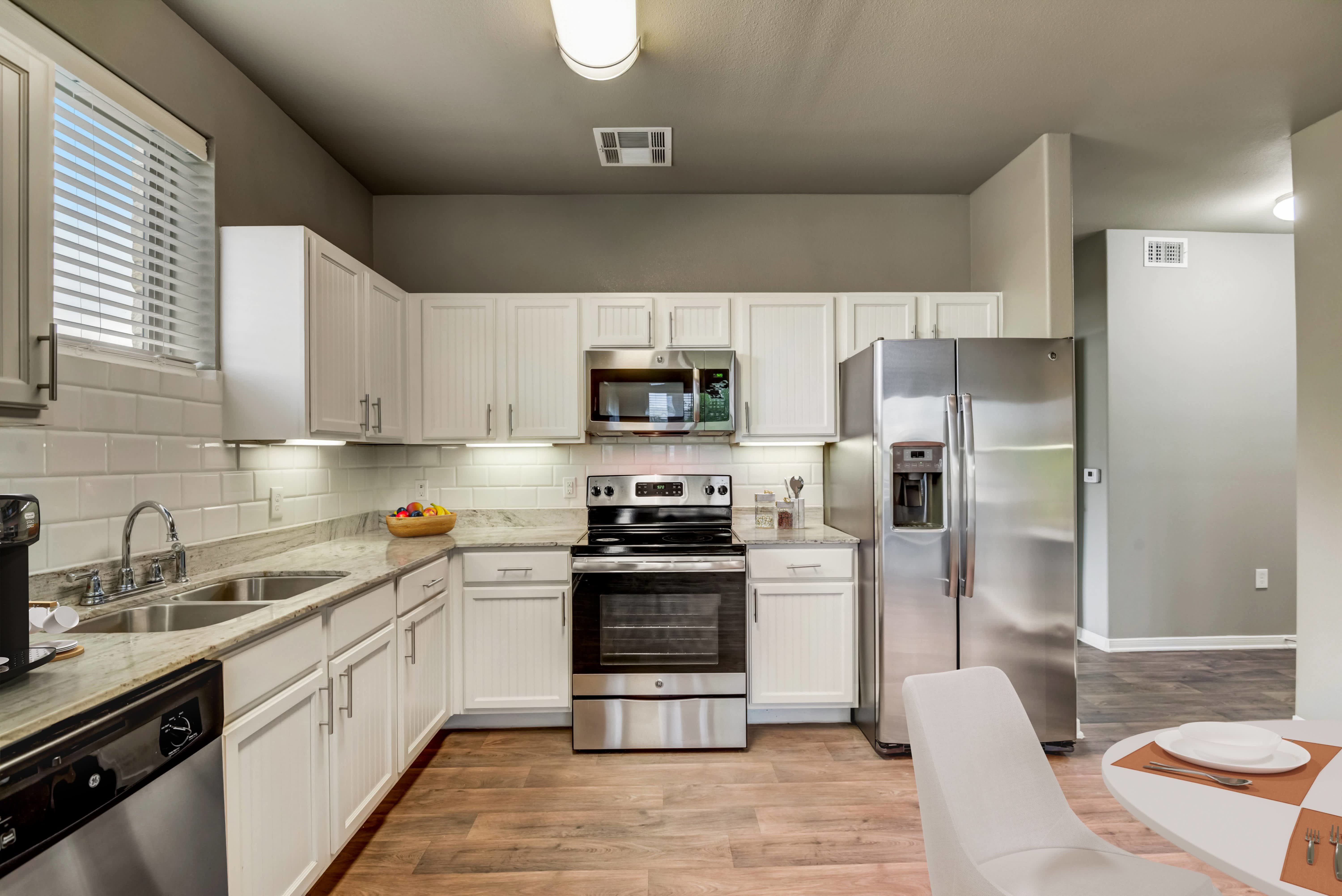 Gateway Oaks Apartments – photo 3