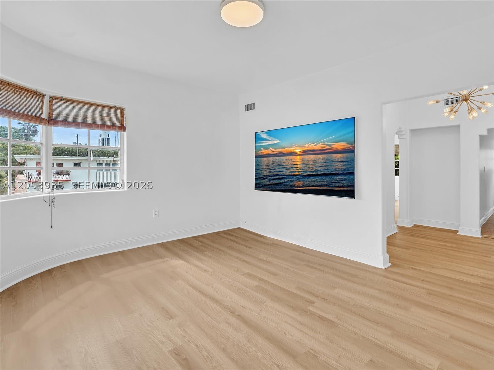 1225 Euclid Ave – photo 2