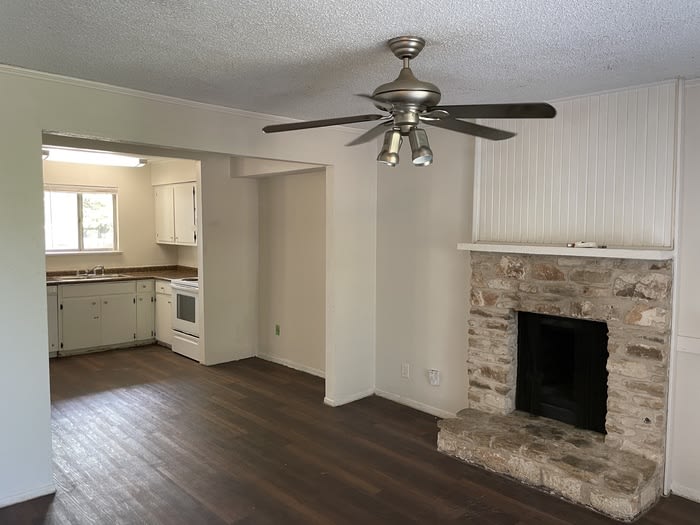 1601 Taylor Gaines Street – photo 3