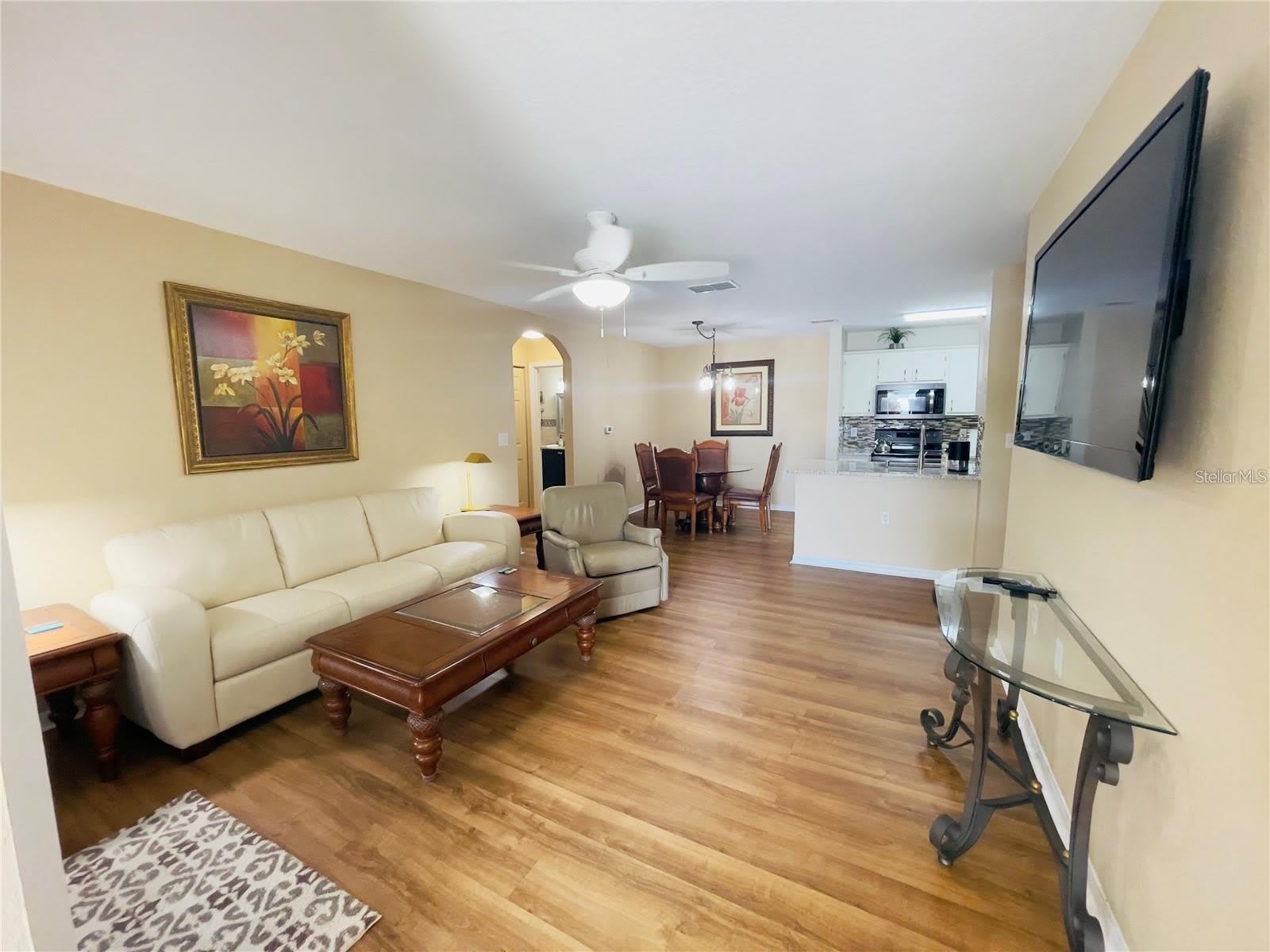 8815 Manor Loop – photo 2
