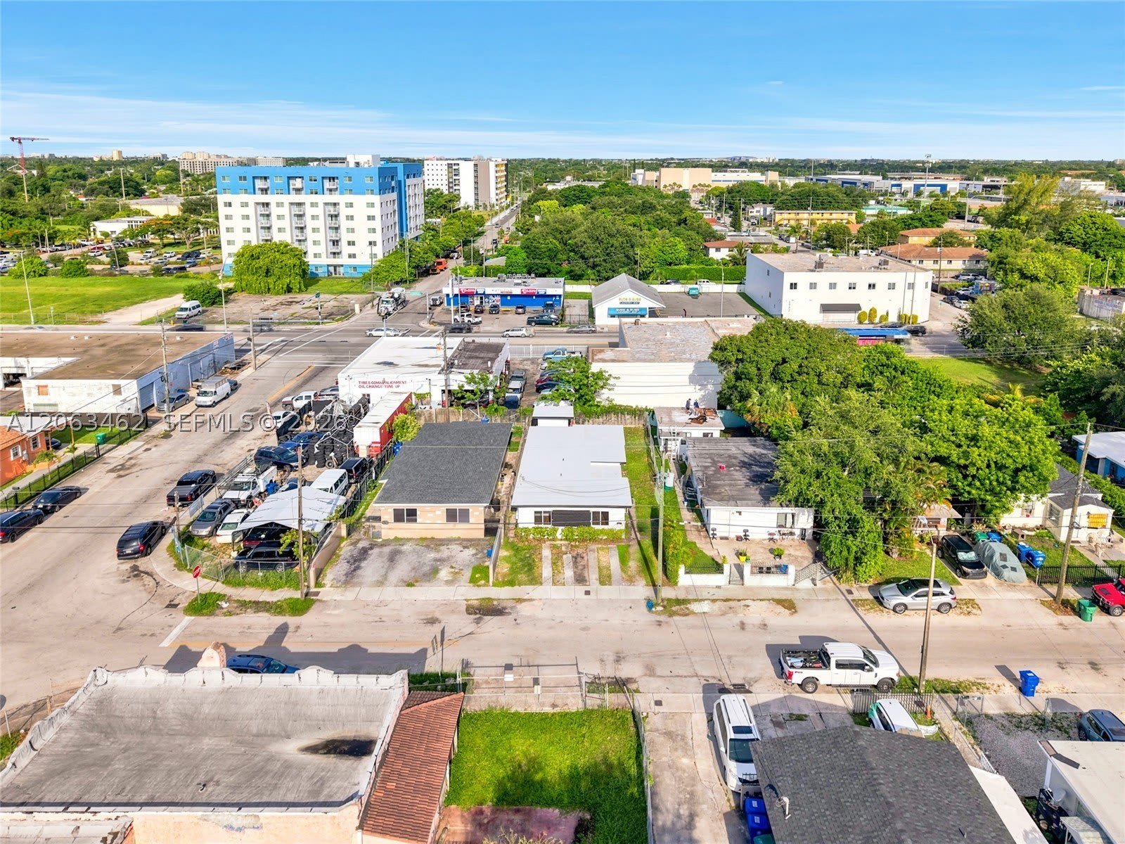6920 NW 6th Ct – photo 3