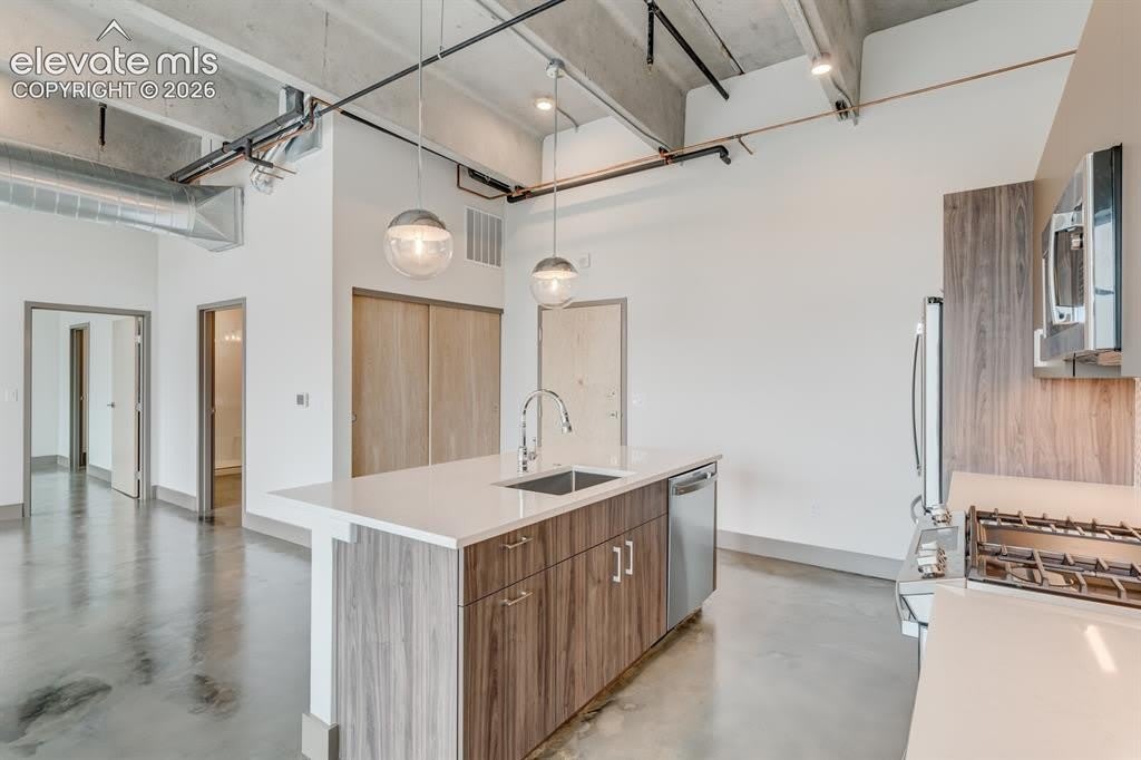 415 E Pikes Peak Avenue – photo 5