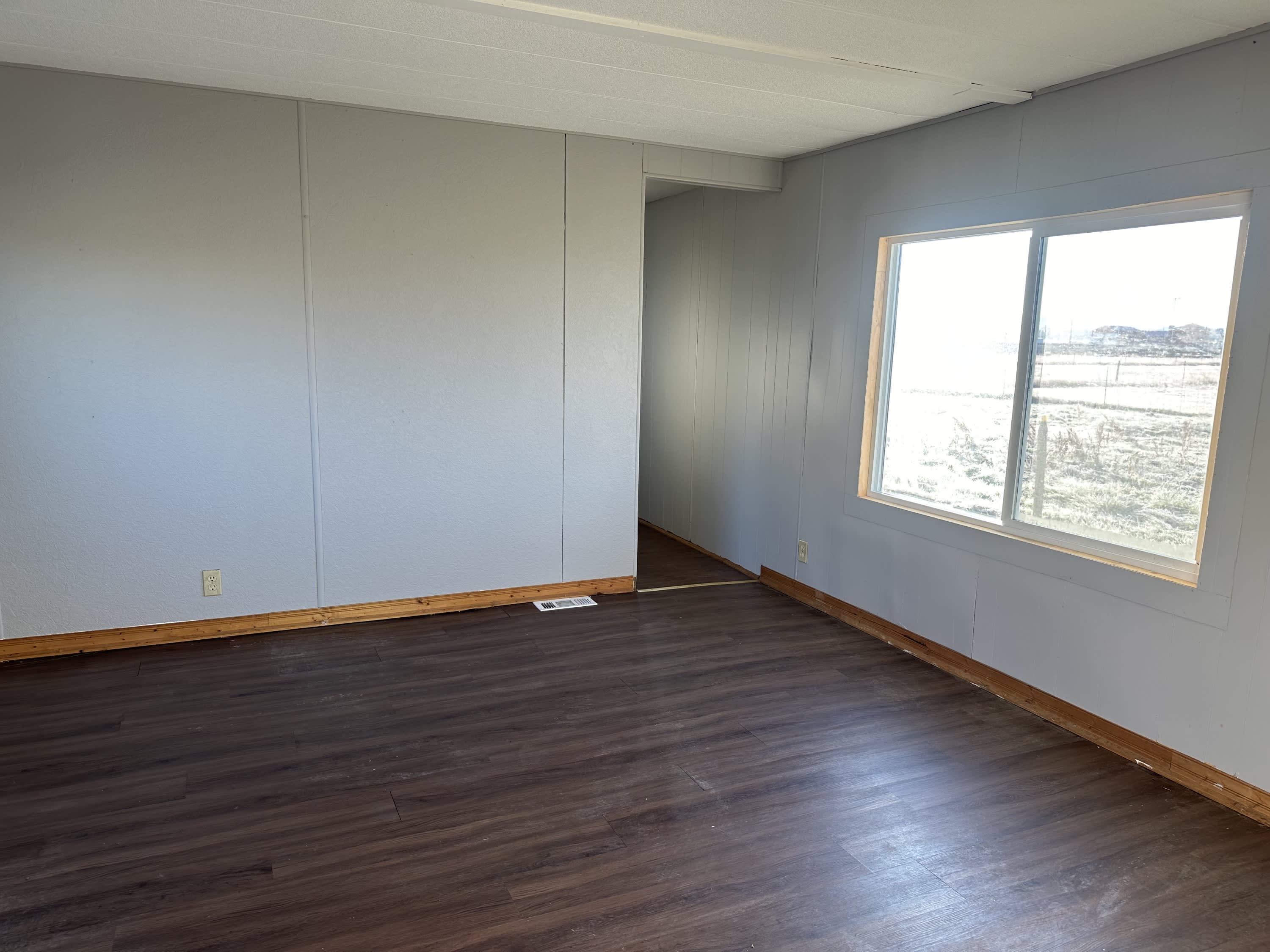 758 1/2 W G Road – photo 2