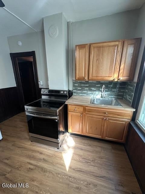 945 Broadway – photo 5
