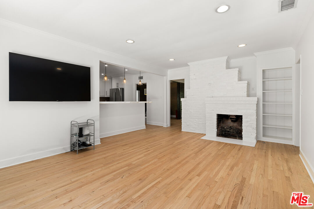 3976 Goodland Avenue – photo 3
