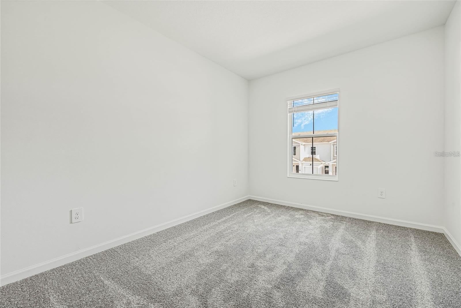 3286 LAURENT Loop – photo 4