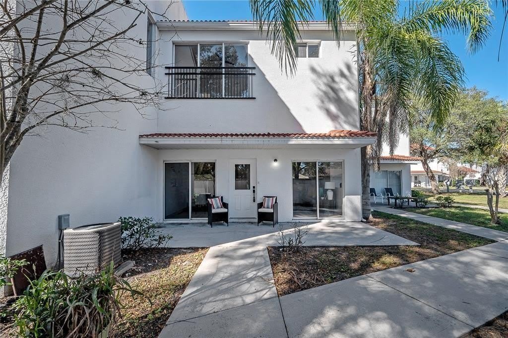 9417 CITRUS GLEN Place – photo 1
