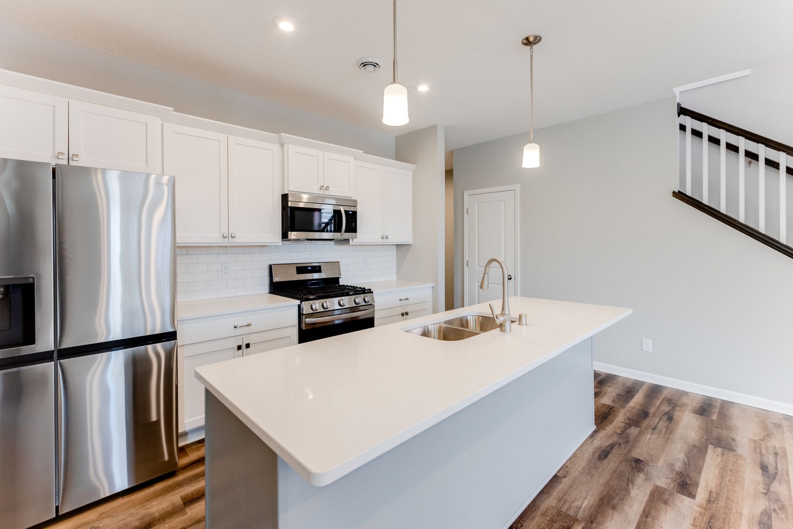7291 146th Avenue Northwest – photo 3