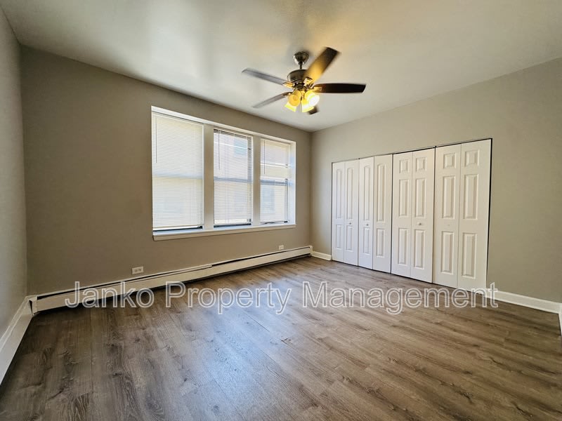 5657 W Washington Blvd – photo 2