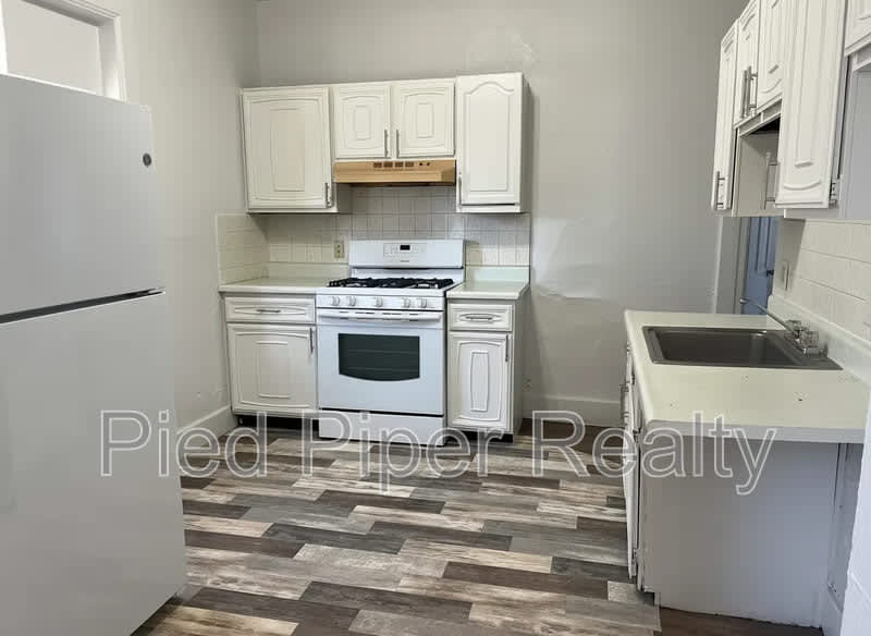 404 E Prospect Terr – photo 5