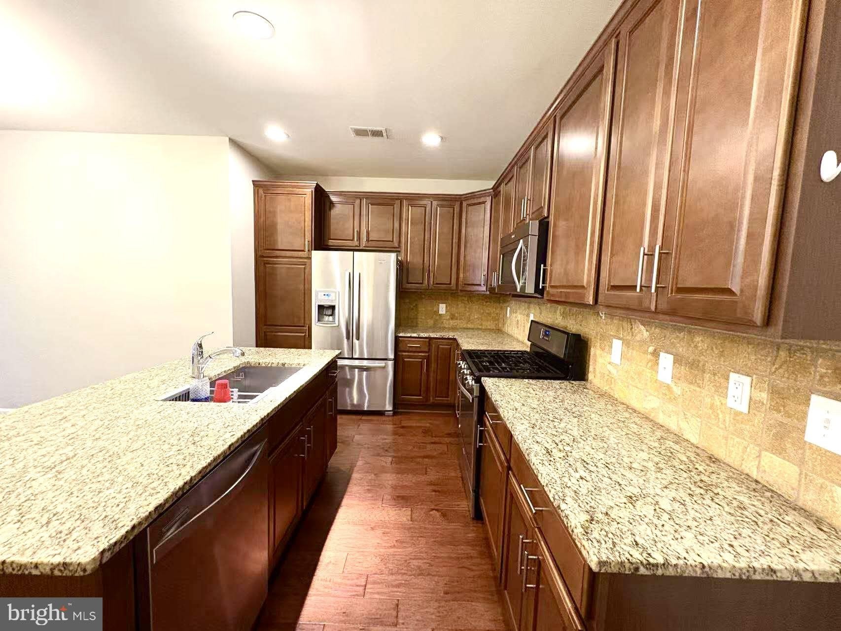 42797 BURRELL Square – photo 5