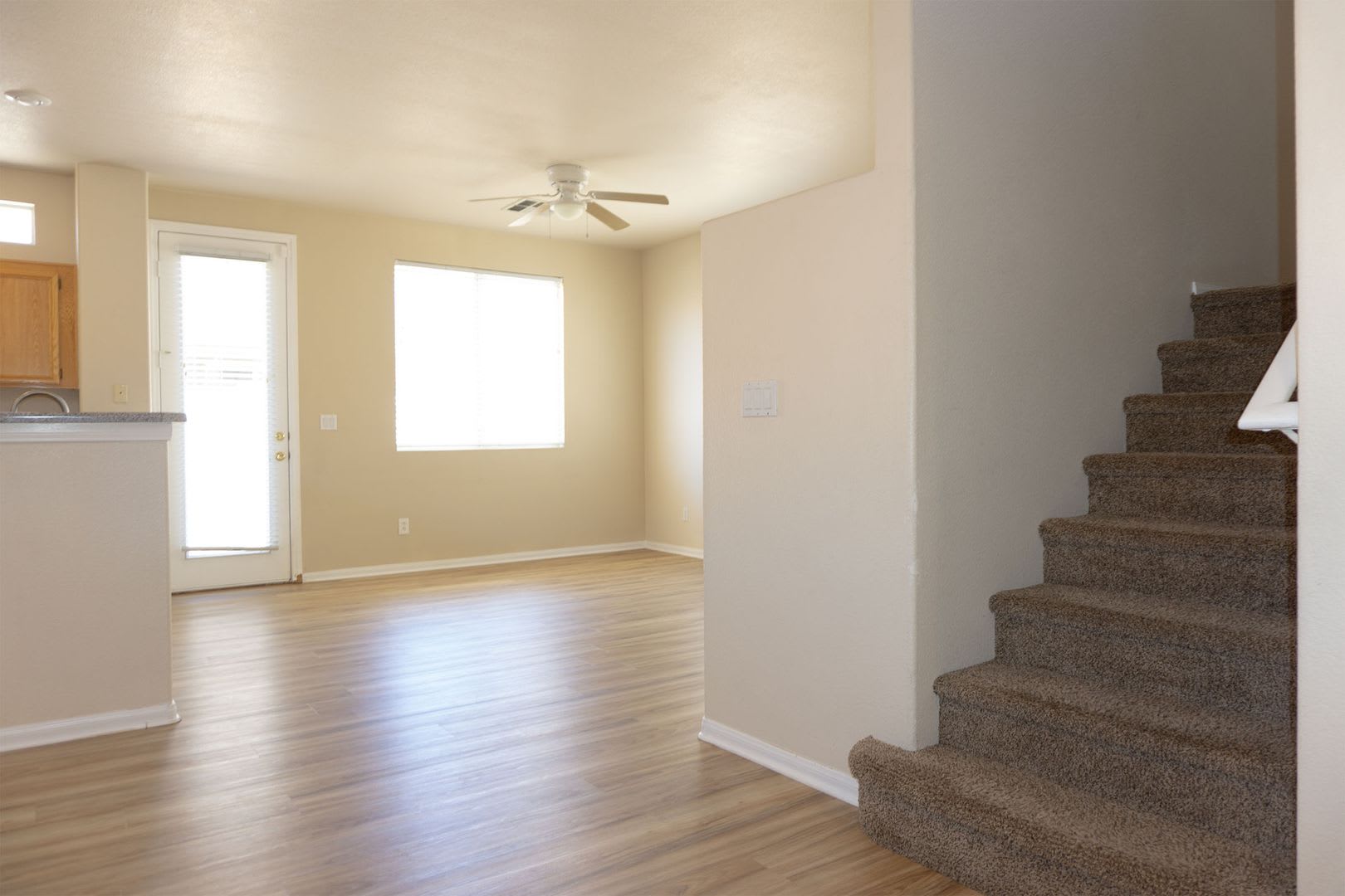 Gated Community Freshly Painted Interior Exterior – photo 3