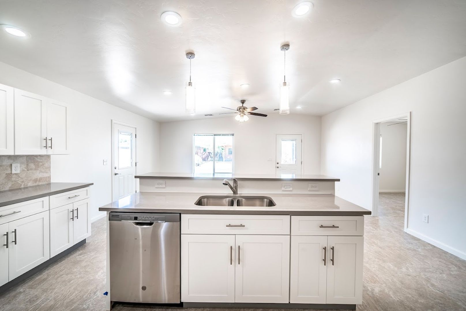 1815 E 13Th St – photo 3